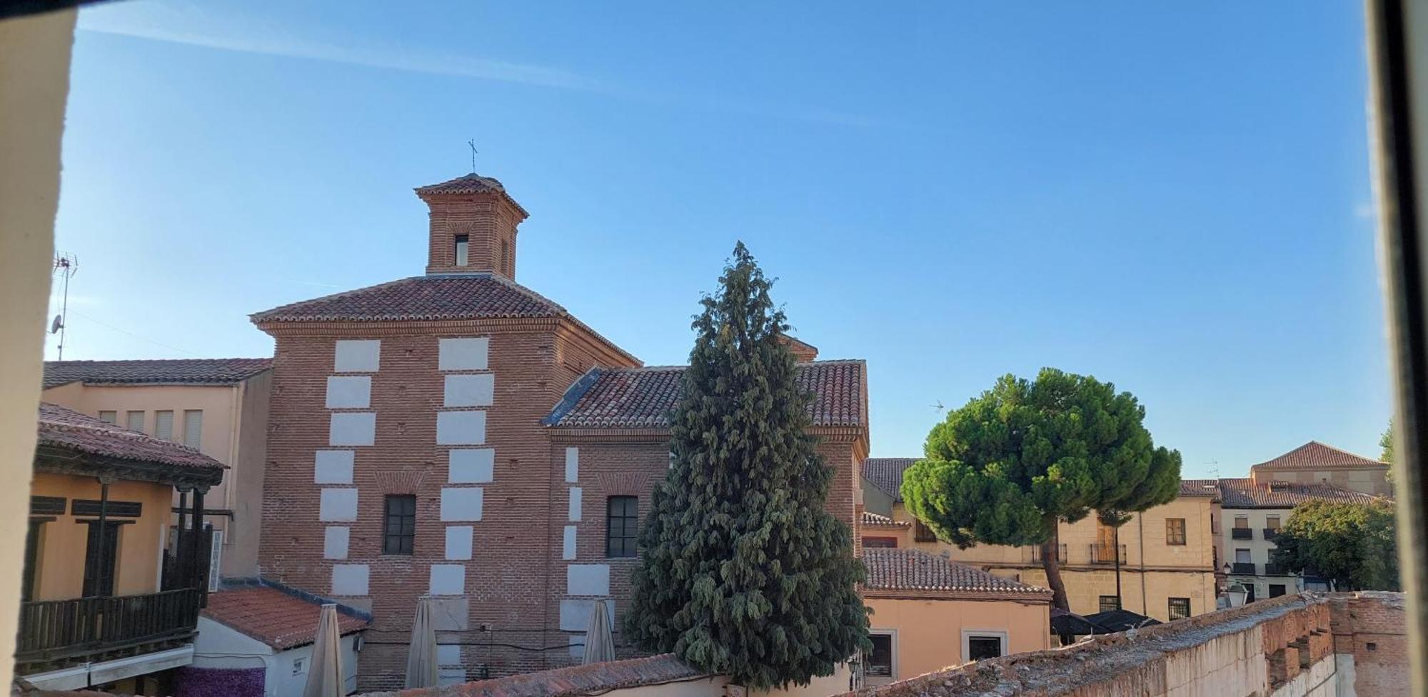 La Casona Del Asno Appartement Alcalá de Henares Buitenkant foto